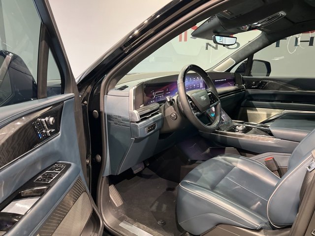 Used 2025 Cadillac Escalade IQ Sport 2 image 10