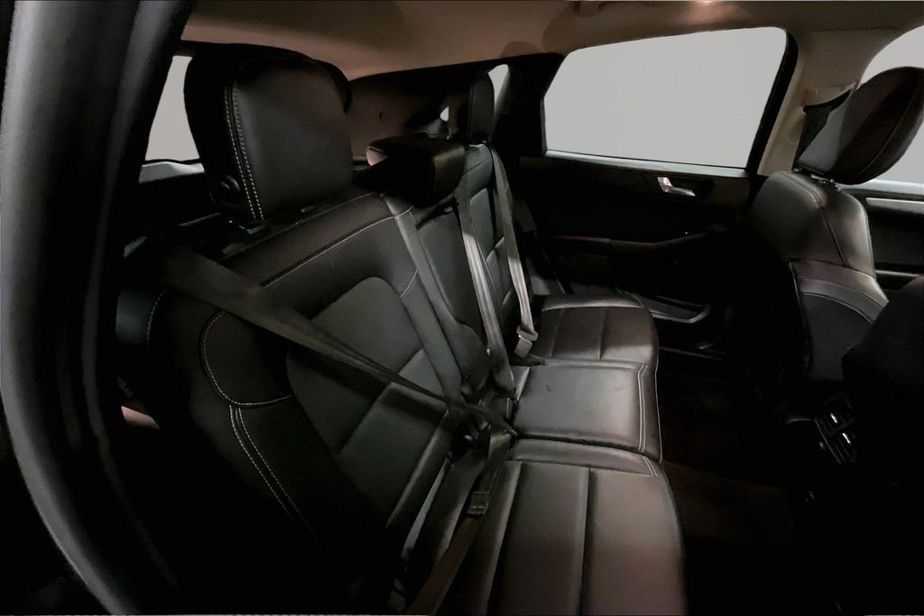 Used 2020 Ford Escape SEL image 28