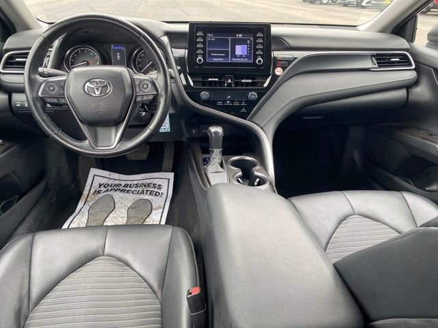 Used 2023 Toyota Camry SE image 5