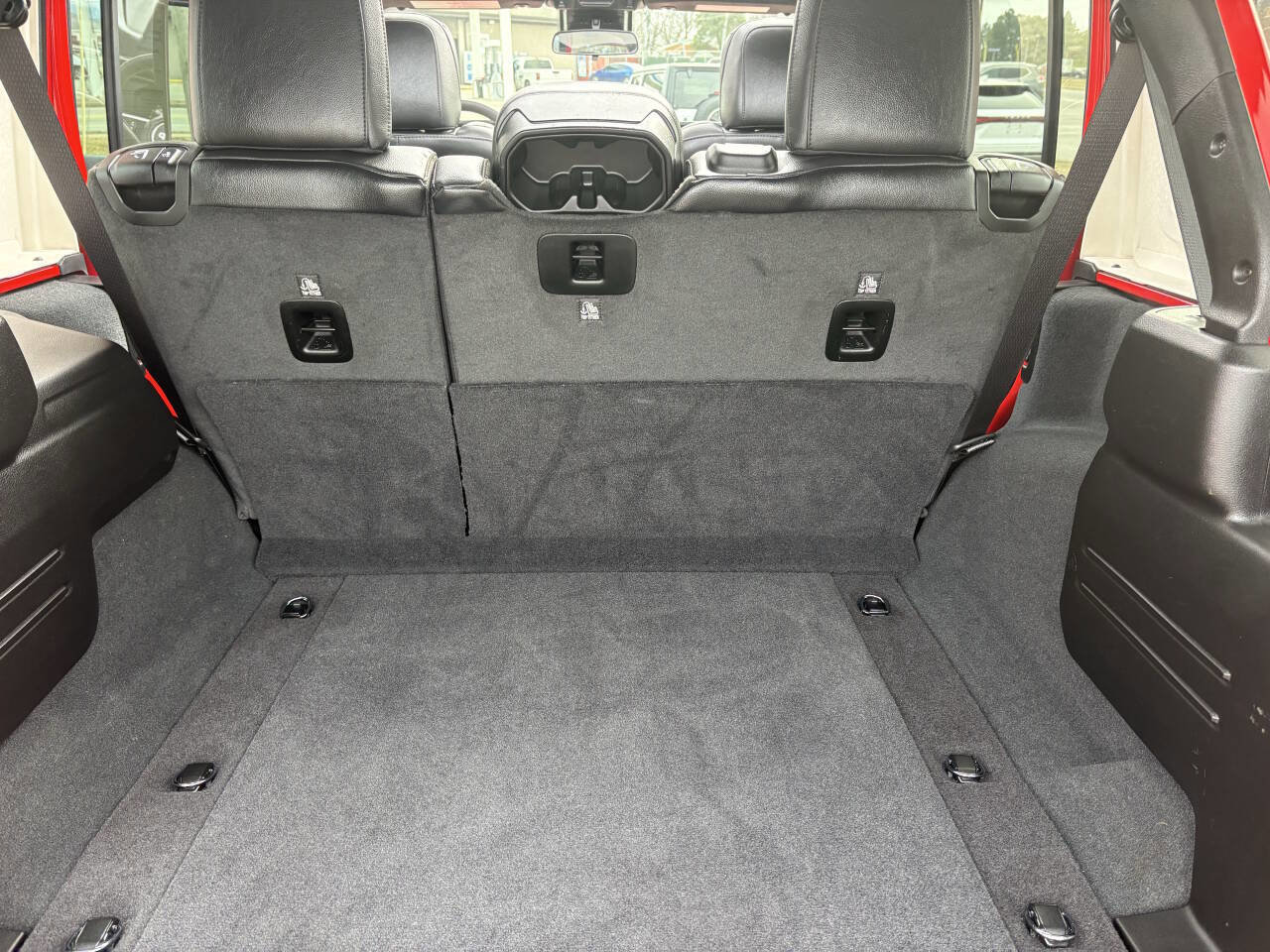 Used 2024 Jeep Wrangler Unlimited Sahara w/ Safety Group AWD/4WD image 47