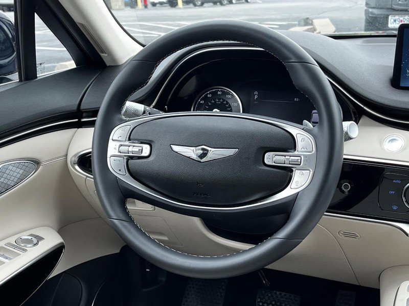 Used 2025 Genesis GV70 2.5T image 12