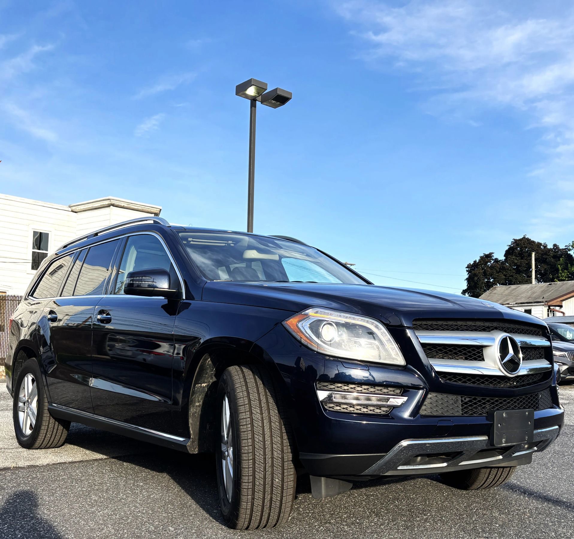 Used 2013 Mercedes-Benz GL 450 4MATIC w/ Premium 1 Pkg image 3
