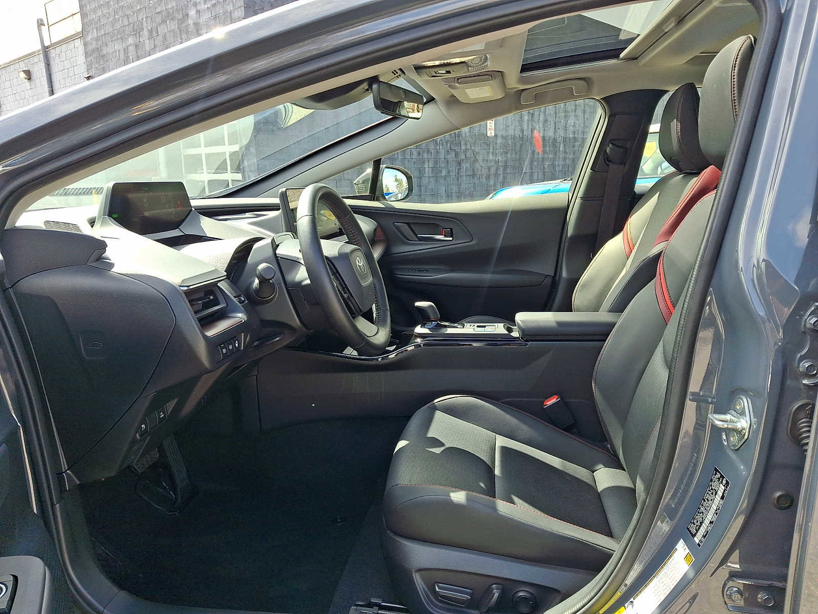 Used 2024 Toyota Prius Prime FWD image 14