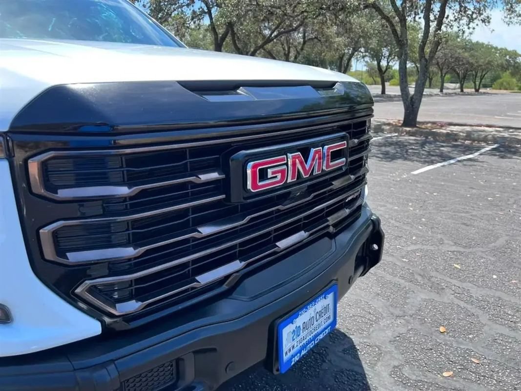 Used 2024 GMC Sierra 1500 AT4X AWD/4WD image 11