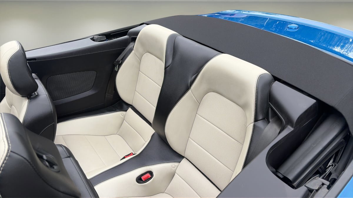 Used 2019 Ford Mustang Premium RWD image 20