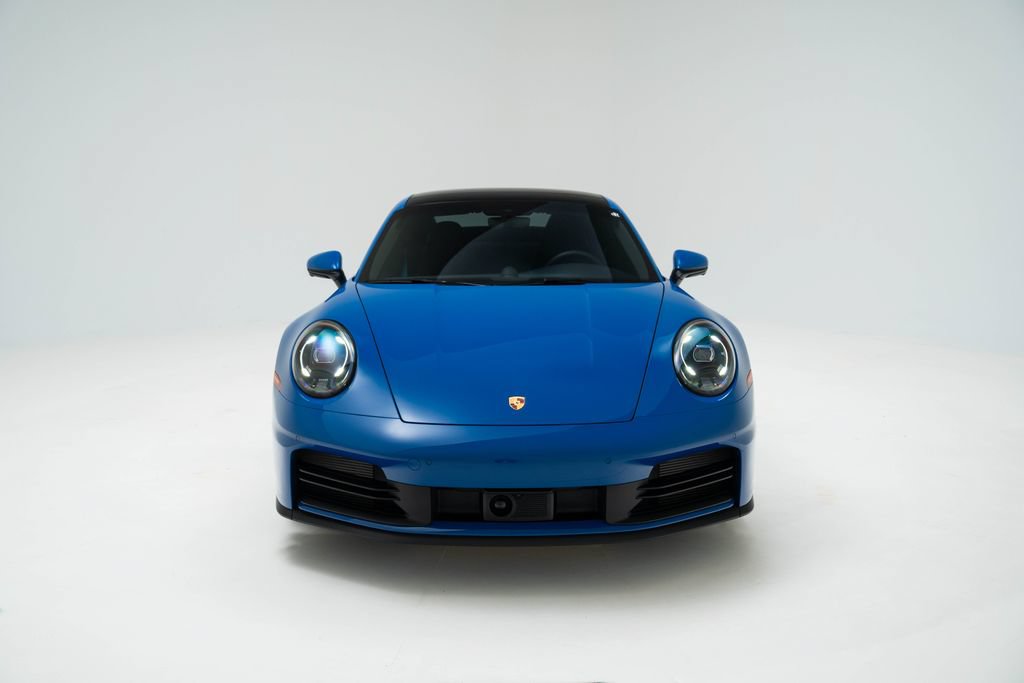 Used 2025 Porsche 911 Carrera RWD image 8