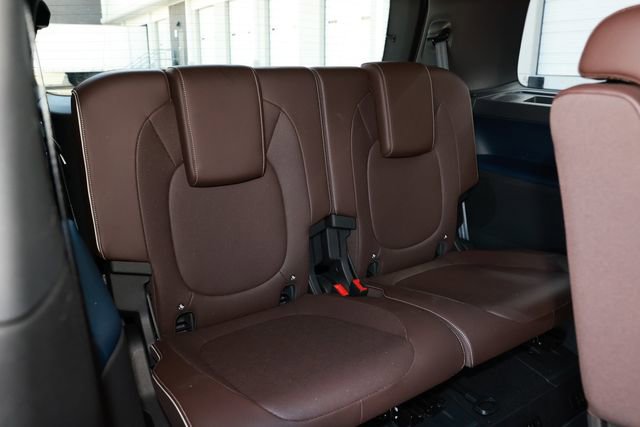 Used 2025 Volkswagen ID. Buzz Pro S RWD image 28