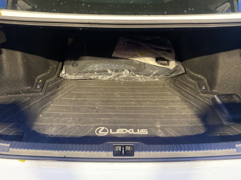 Used 2022 Lexus IS 350 F Sport image 18