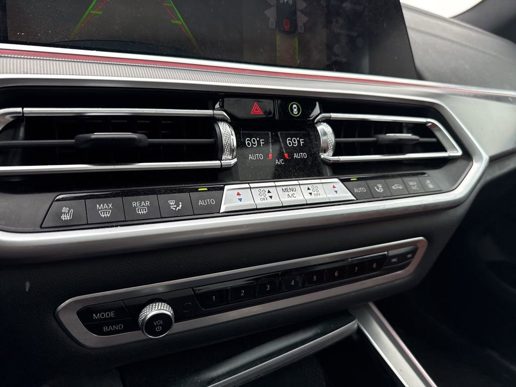 Used 2022 BMW X5 xDrive40i w/ M Sport Package image 17