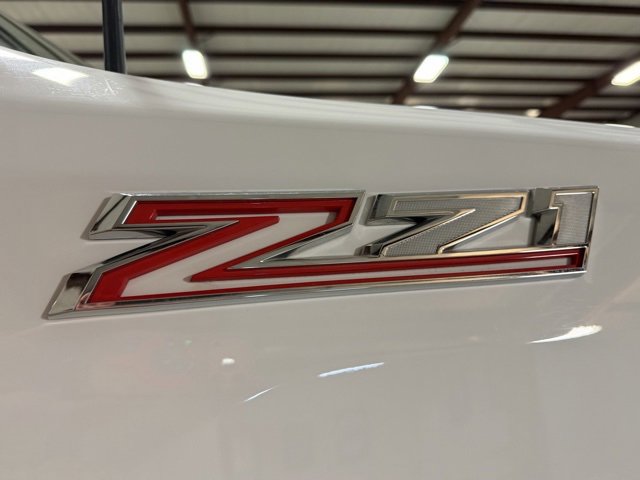 Used 2024 Chevrolet Silverado 2500 LTZ w/ LTZ Convenience Package image 11