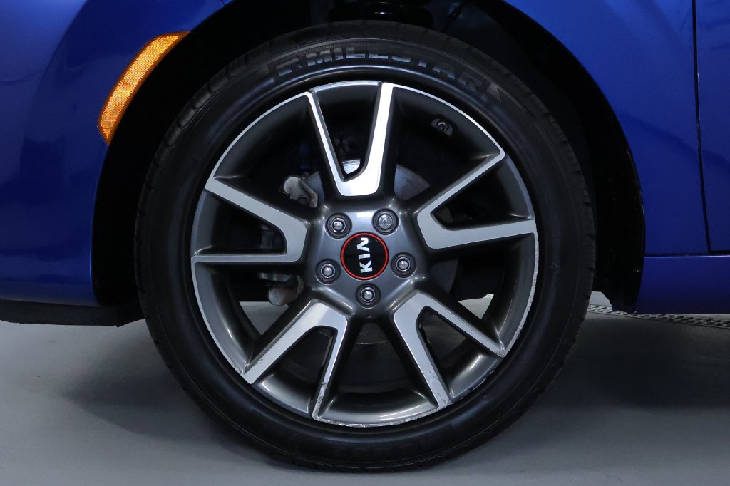 Used 2021 Kia Soul GT-Line FWD image 32