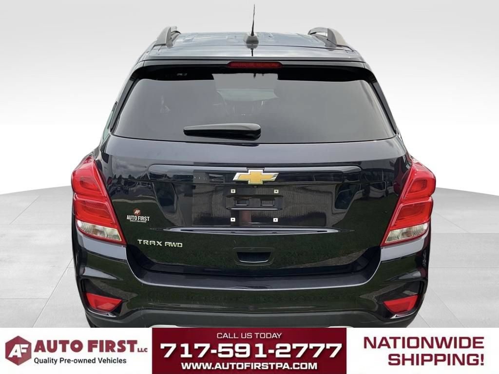 Used 2022 Chevrolet Trax LT w/ LT Convenience Package AWD/4WD image 3