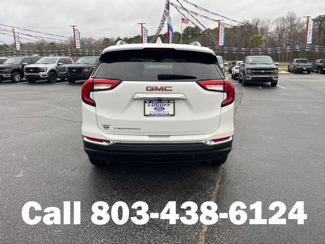 Used 2024 GMC Terrain SLT image 32