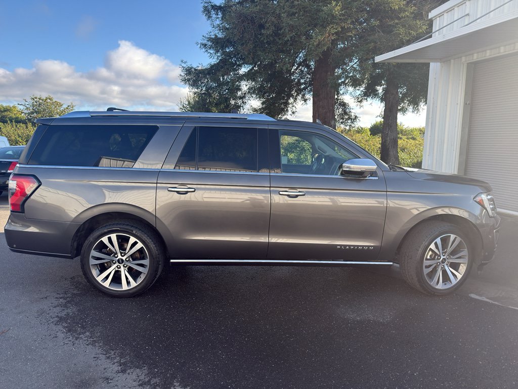 Used 2021 Ford Expedition Max Platinum AWD/4WD image 2