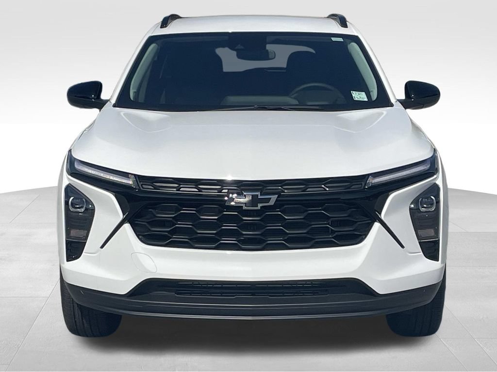 New 2026 Chevrolet Trax LT w/ Midnight Edition FWD image 9