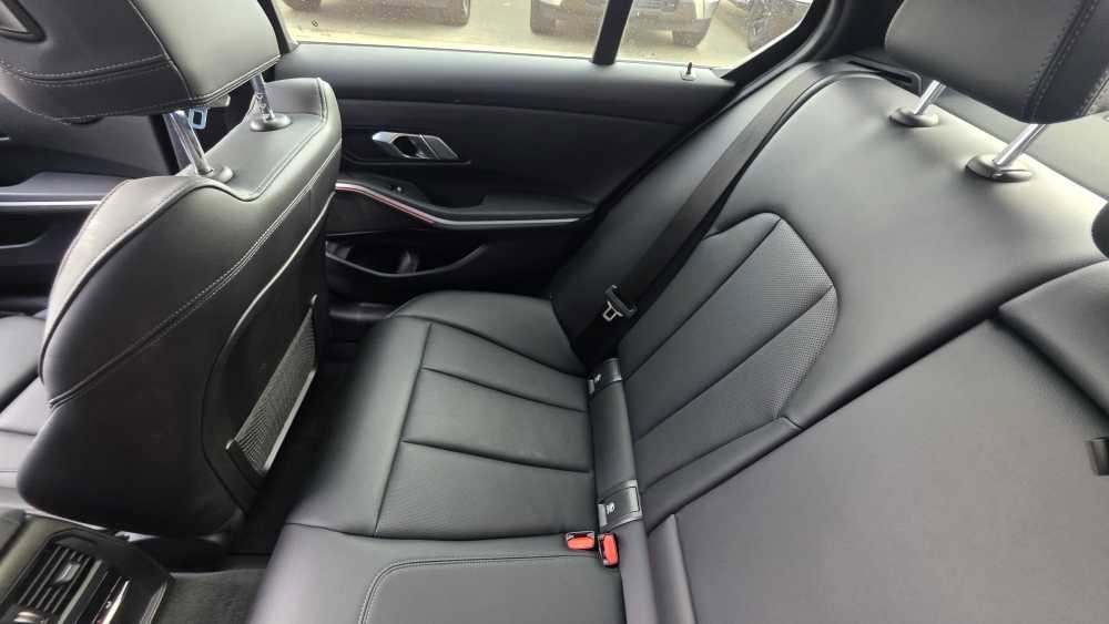 Used 2023 BMW 330i xDrive Sedan w/ Premium Package AWD/4WD image 22