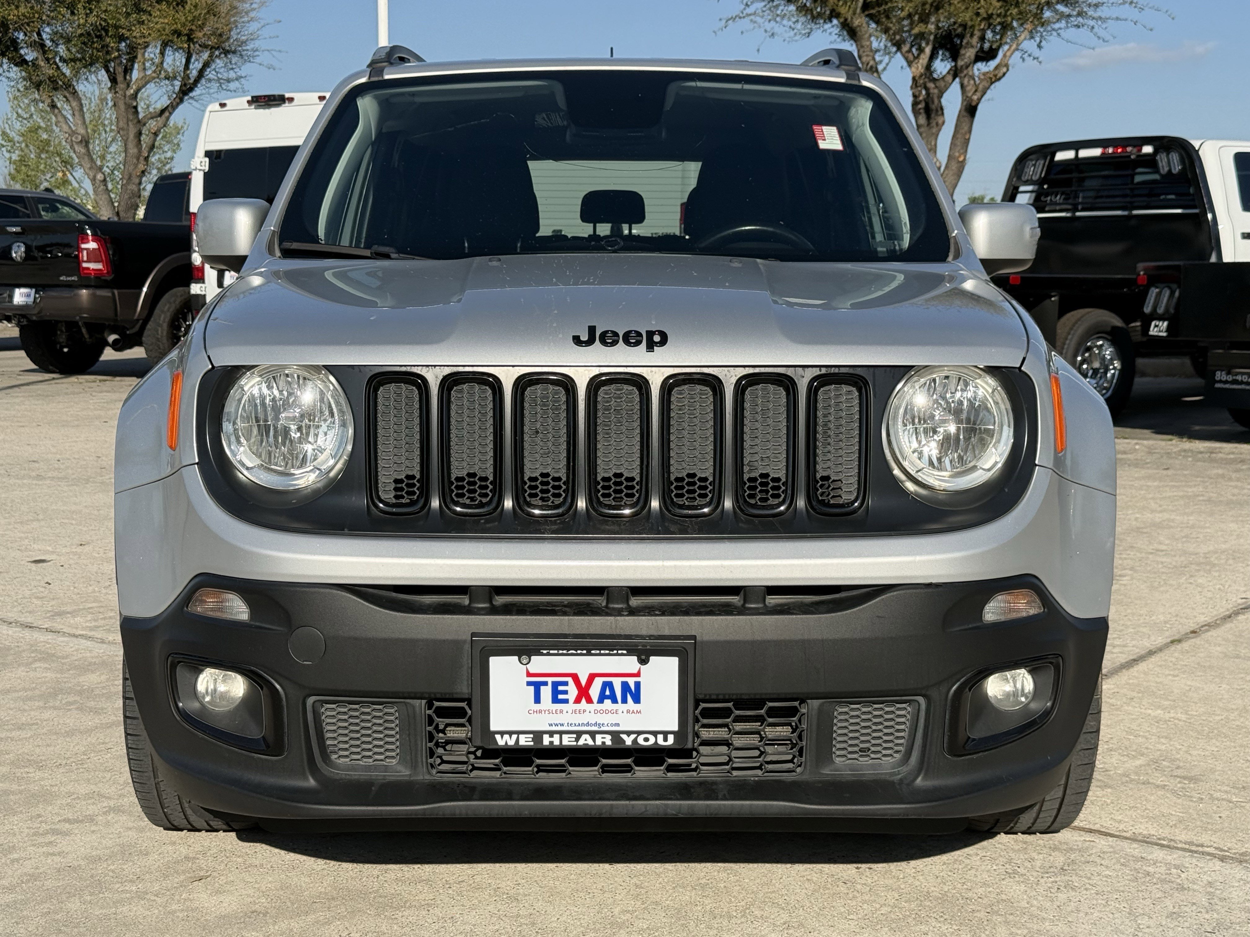 Used 2018 Jeep Renegade Altitude image 10