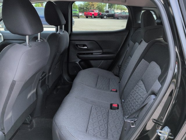 Used 2025 Nissan Kicks SV FWD image 13