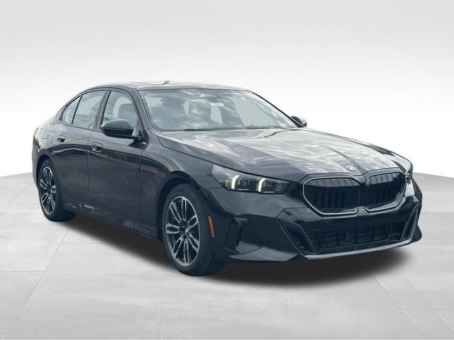 New 2026 BMW 530i xDrive w/ M Sport Package AWD/4WD video 1