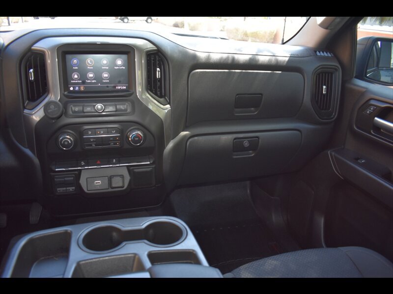 Used 2020 Chevrolet Silverado 1500 Custom Trail Boss image 32