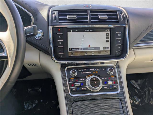 Used 2018 Lincoln Continental Black Label w/ Rear-seat Package image 11