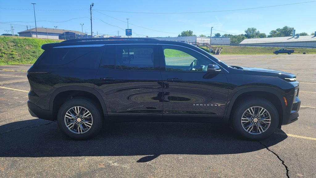 New 2026 Chevrolet Traverse LT w/ LPO, Floor Liner Package image 14