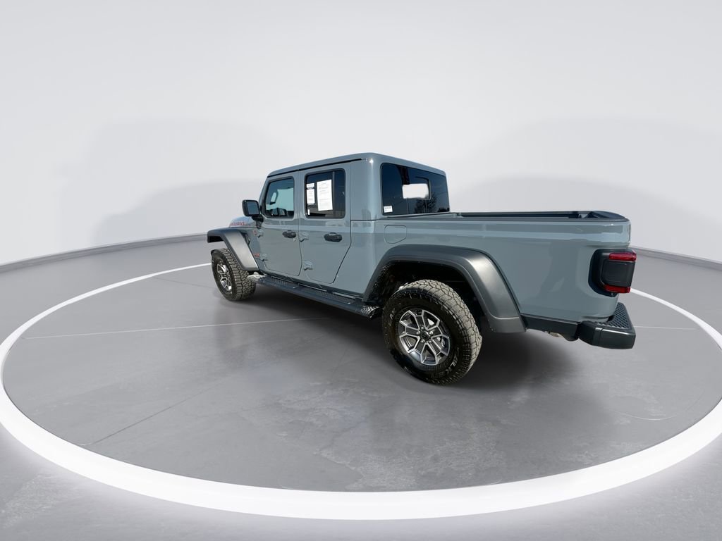 Used 2025 Jeep Gladiator Mojave w/ Convenience Group AWD/4WD image 6
