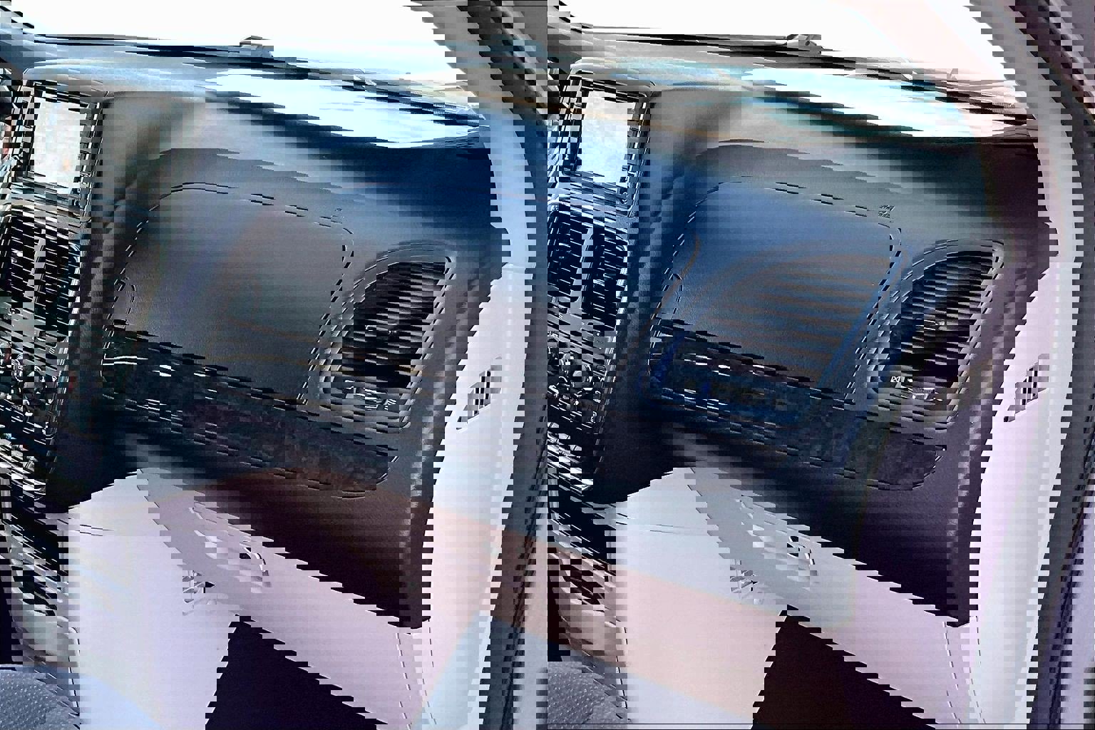 Used 2017 Dodge Grand Caravan SE w/ Power Window Group image 15