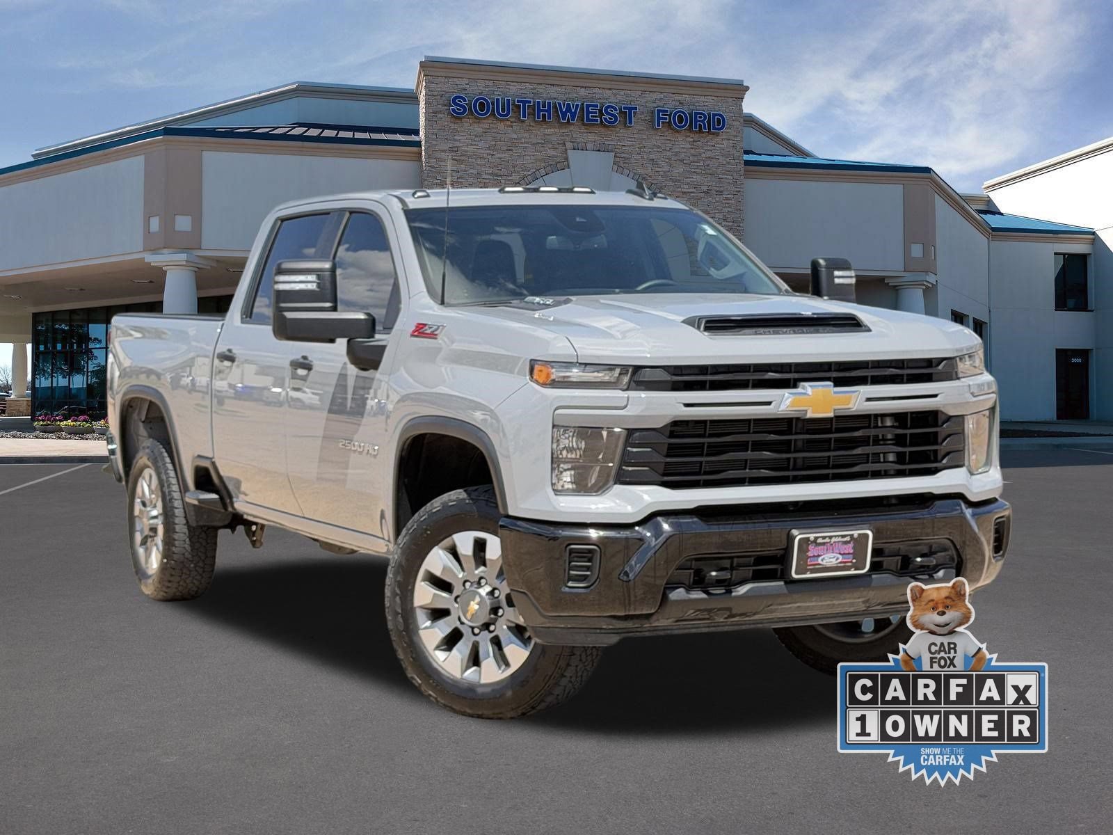 Used 2024 Chevrolet Silverado 2500 Custom w/ Custom Value Package
