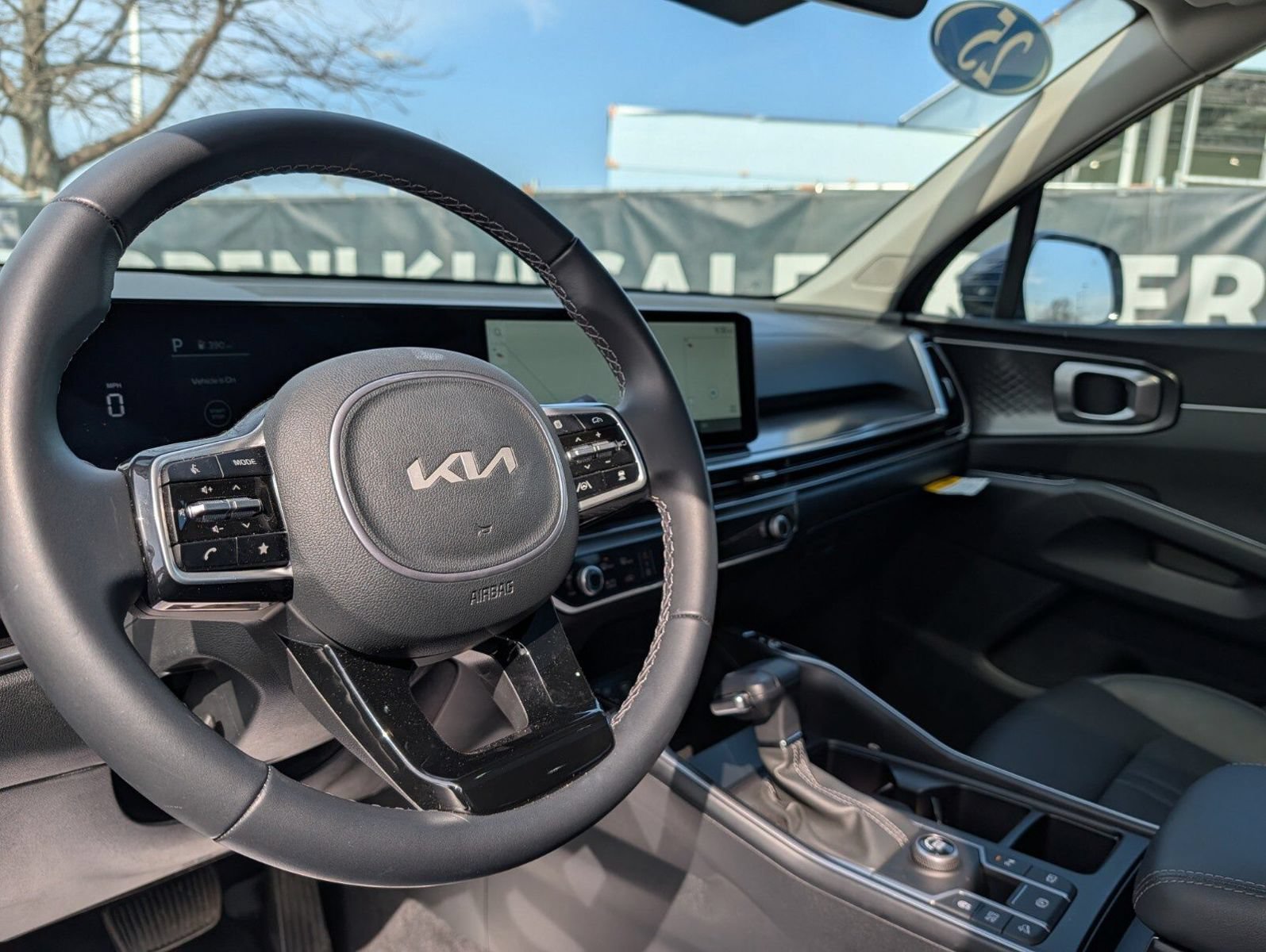 Used 2025 Kia Sorento S w/ Panoramic Sunroof Package FWD image 36