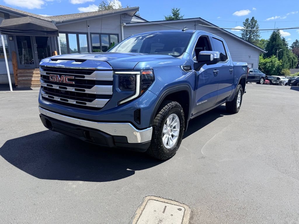 Used 2024 GMC Sierra 1500 SLE w/ Preferred Package AWD/4WD image 1