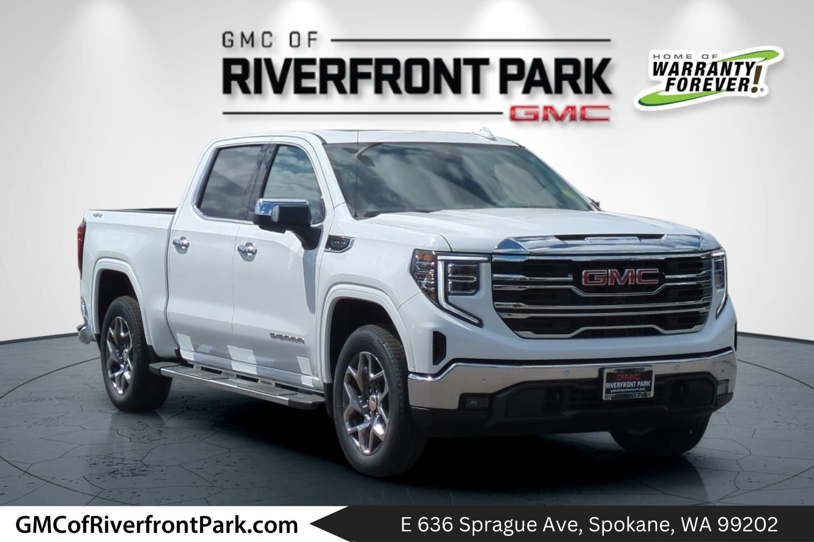 New 2026 GMC Sierra 1500 SLT w/ SLT Premium Plus Package AWD/4WD image 1