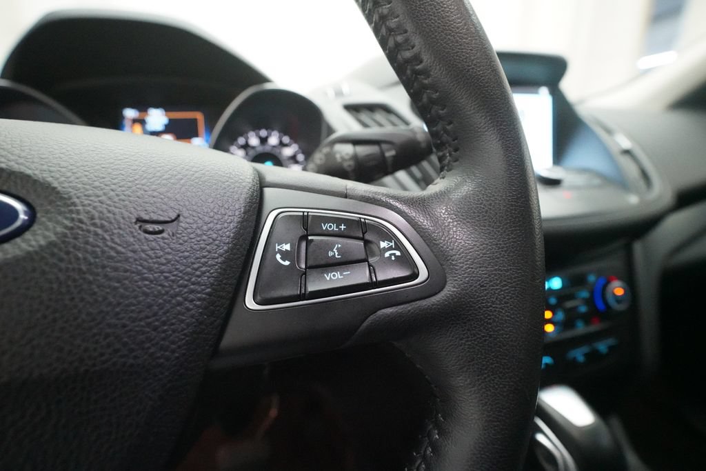Used 2019 Ford Escape SEL AWD/4WD image 19