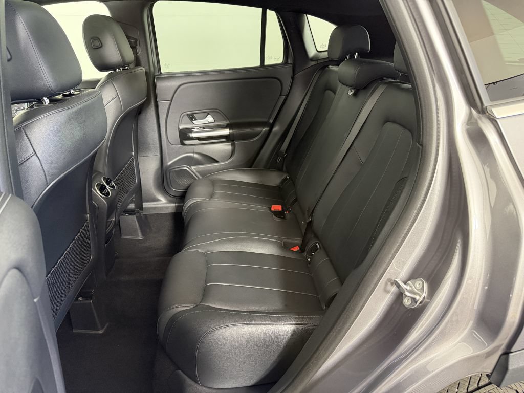 Used 2022 Mercedes-Benz GLA 250 4MATIC image 38