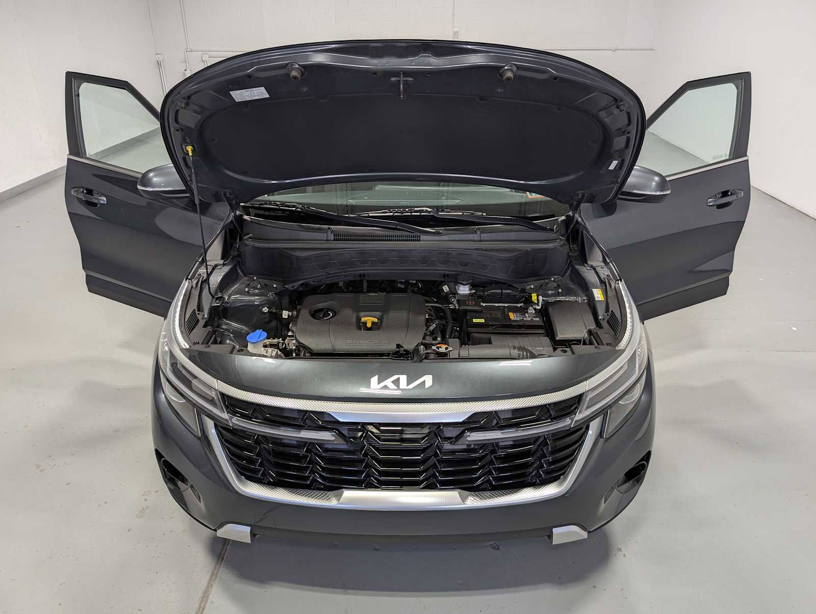 Used 2024 Kia Seltos S AWD/4WD image 13