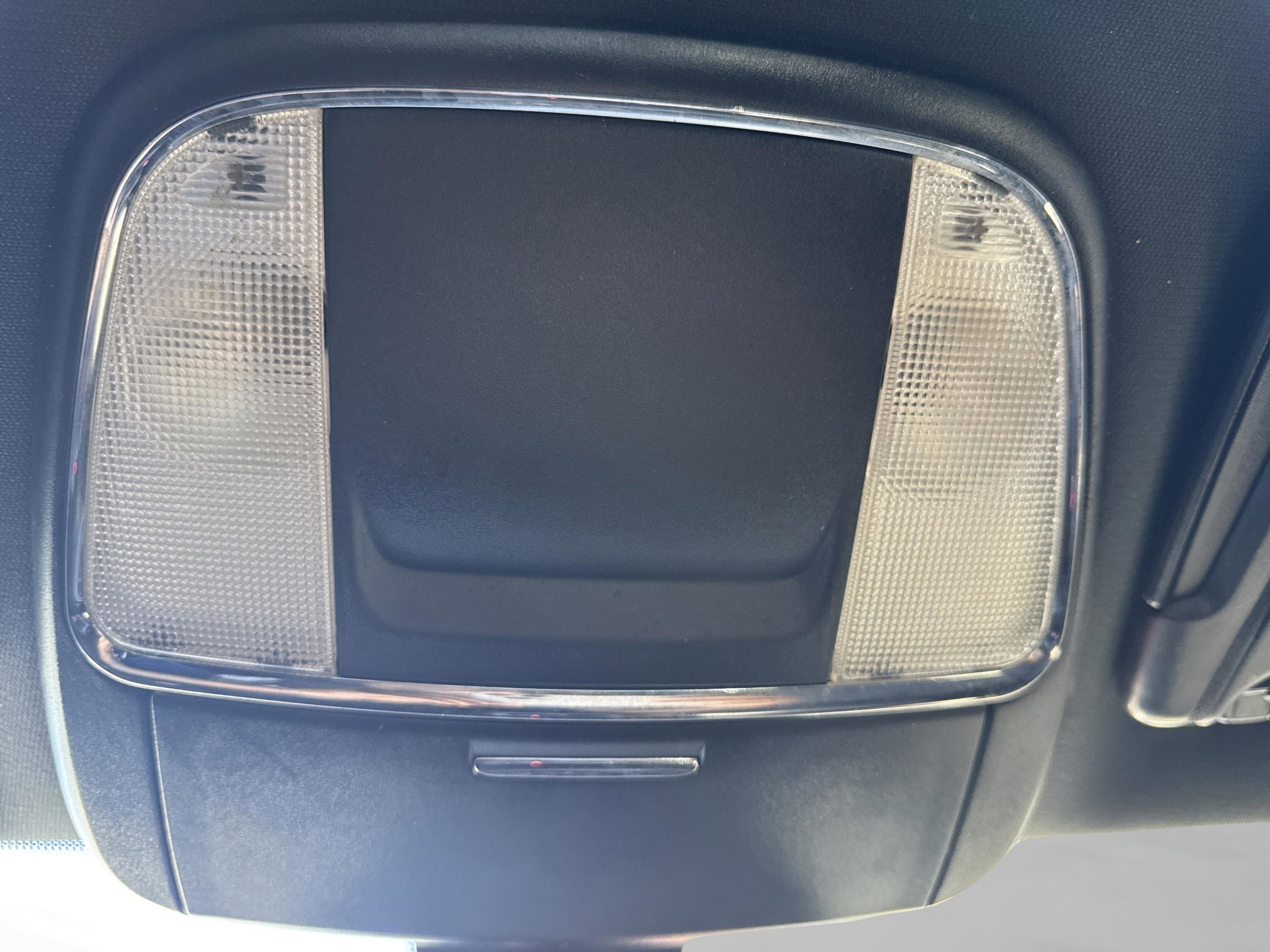 Used 2022 Dodge Charger SXT w/ Blacktop Package image 32