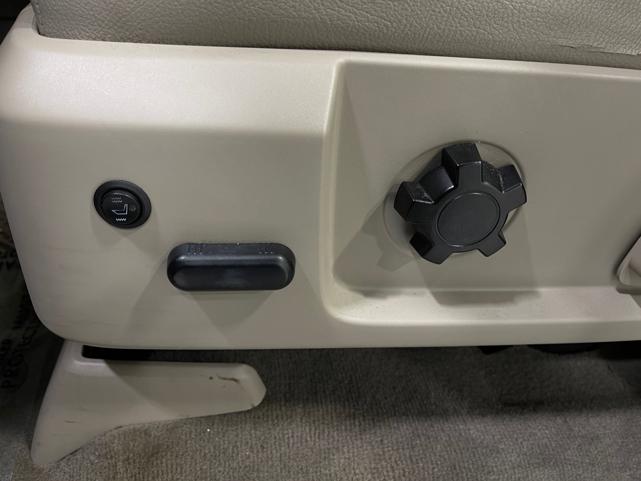 Used 2012 Ford Expedition XLT AWD/4WD image 15