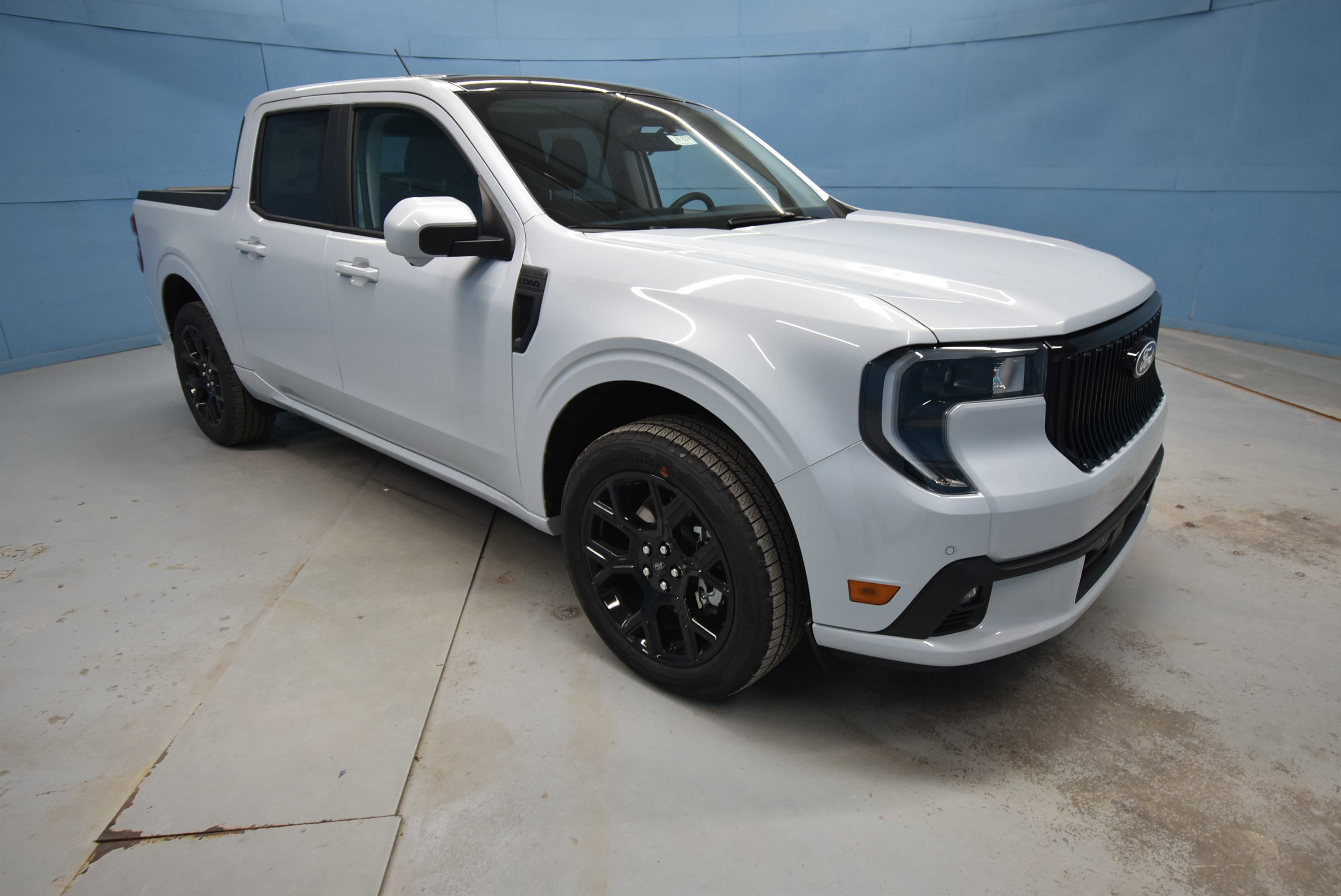 New 2026 Ford Maverick Lobo AWD/4WD image 1