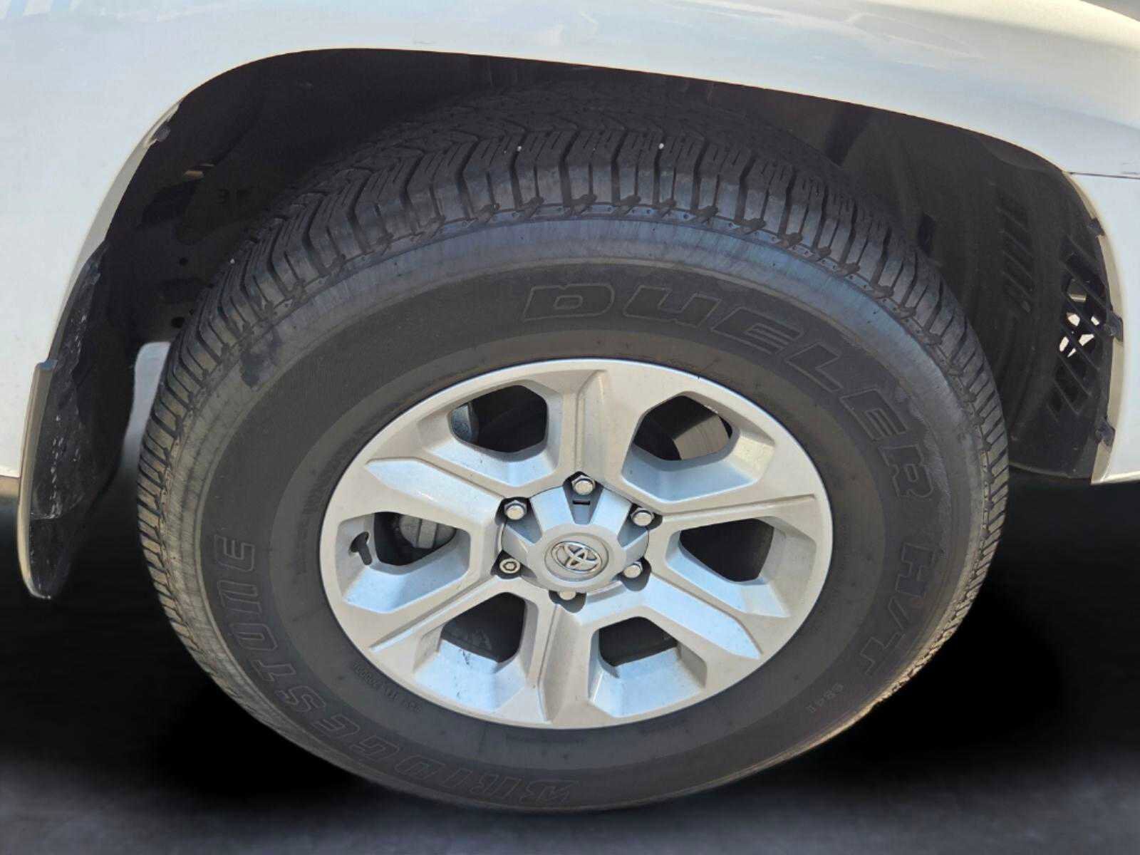 Used 2024 Toyota 4Runner SR5 Premium w/ Moonroof Package RWD image 20