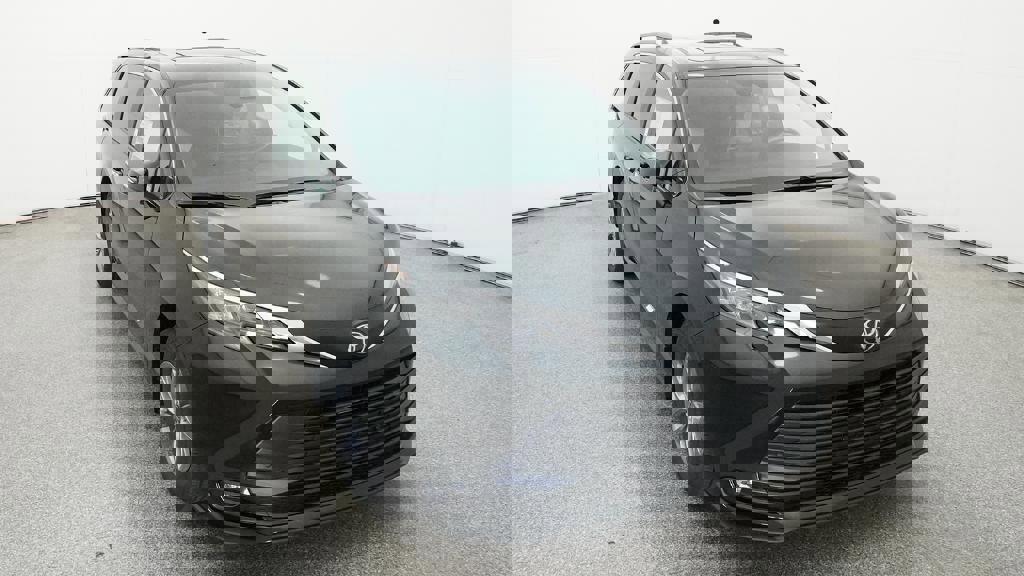 New 2026 Toyota Sienna XLE image 17