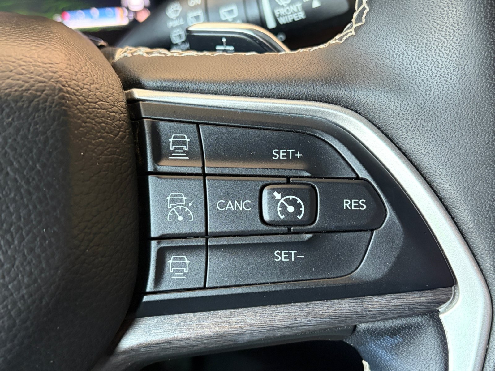 Used 2024 Jeep Grand Cherokee Limited 4xe AWD/4WD image 26