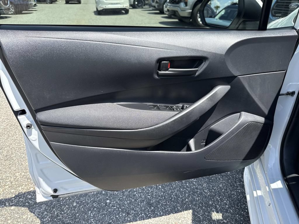 Used 2023 Toyota Corolla LE FWD image 21
