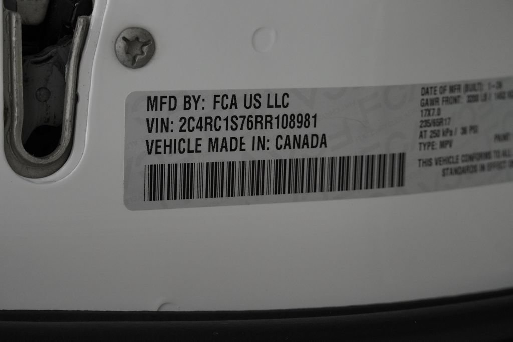 Used 2024 Chrysler Pacifica Limited FWD image 50