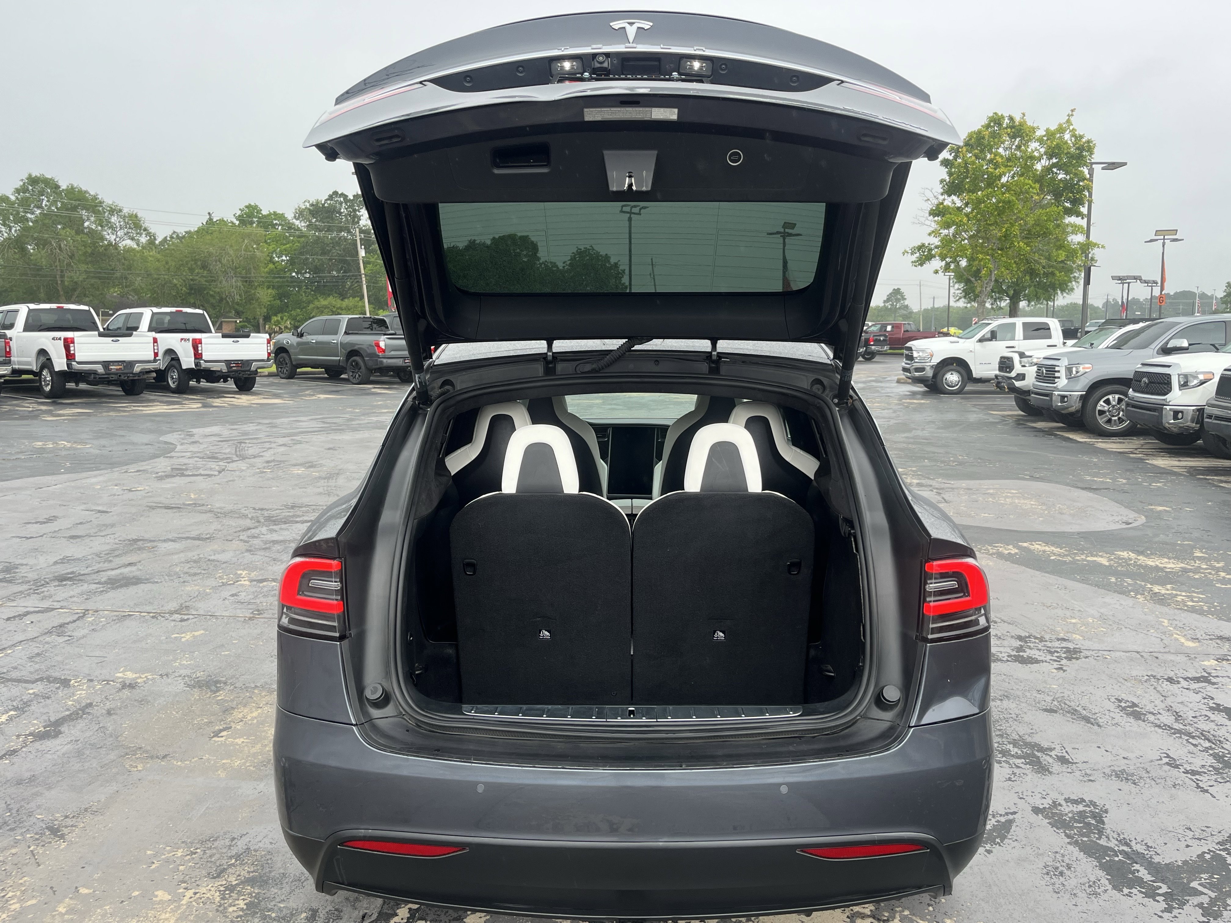 Used 2019 Tesla Model X 75D AWD/4WD image 11