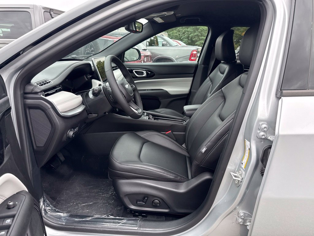 New 2026 Jeep Compass Limited AWD/4WD image 16