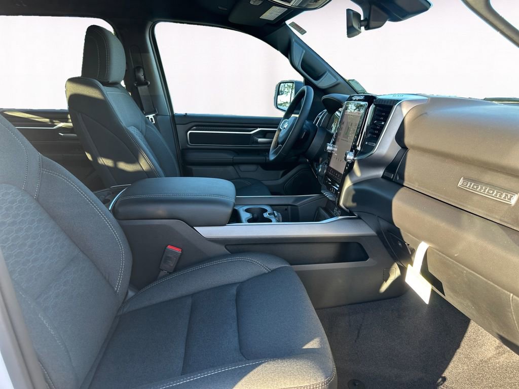 New 2026 RAM 1500 4x4 Crew Cab image 15