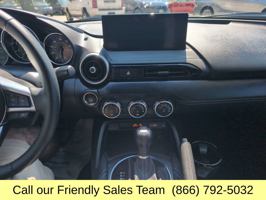 Used 2024 MAZDA MX-5 Miata Grand Touring RWD image 18