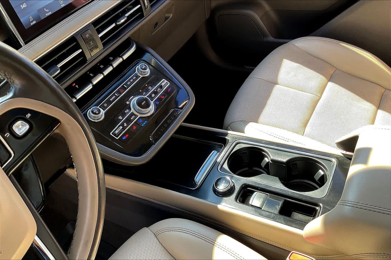 Used 2021 Lincoln Corsair Reserve AWD/4WD image 15