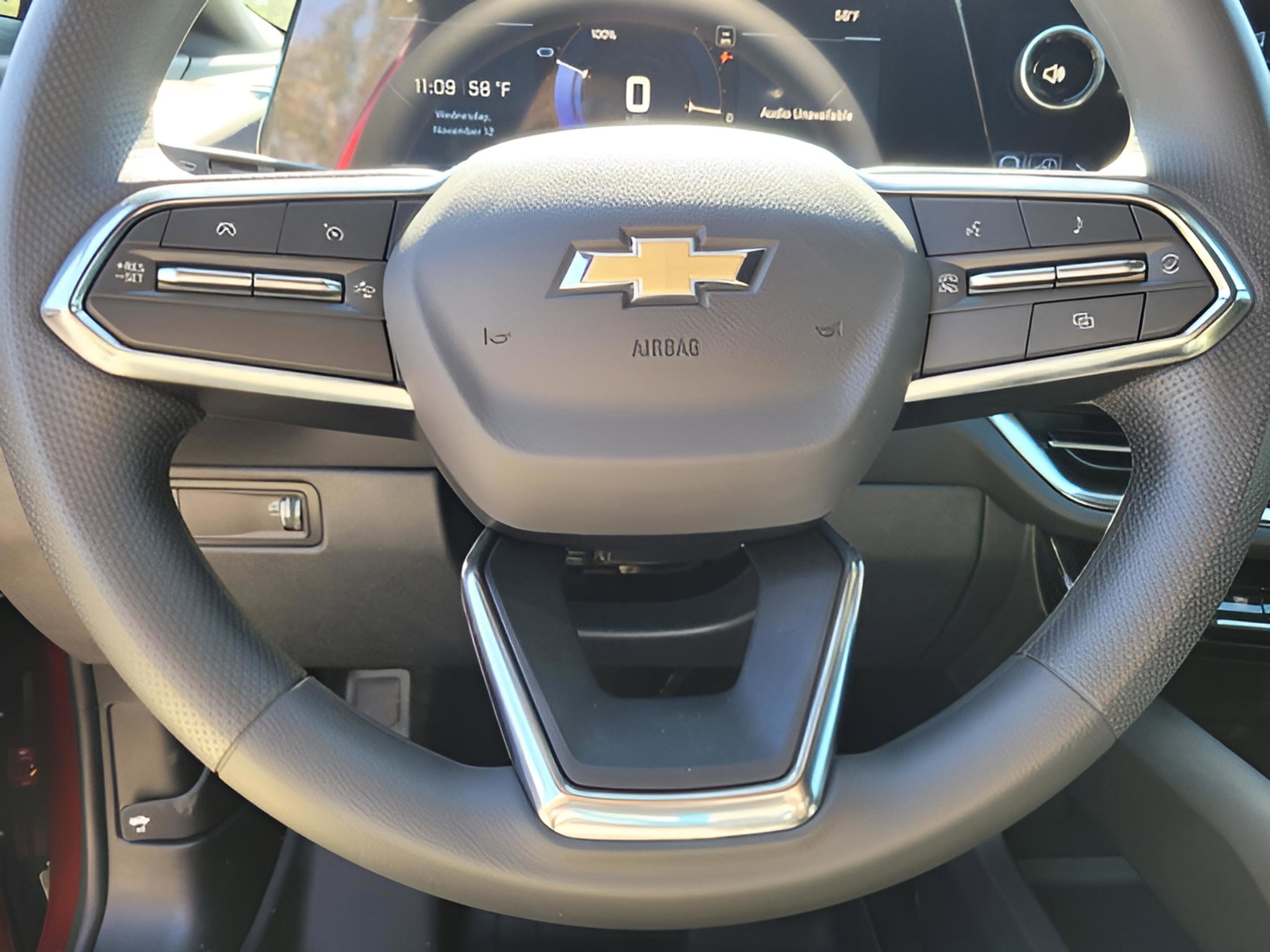 New 2026 Chevrolet Equinox EV LT w/ Midnight Package image 13