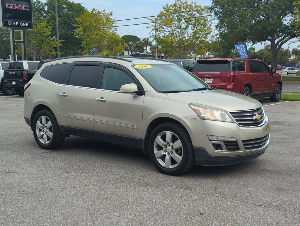 Used 2016 Chevrolet Traverse LTZ FWD image 8